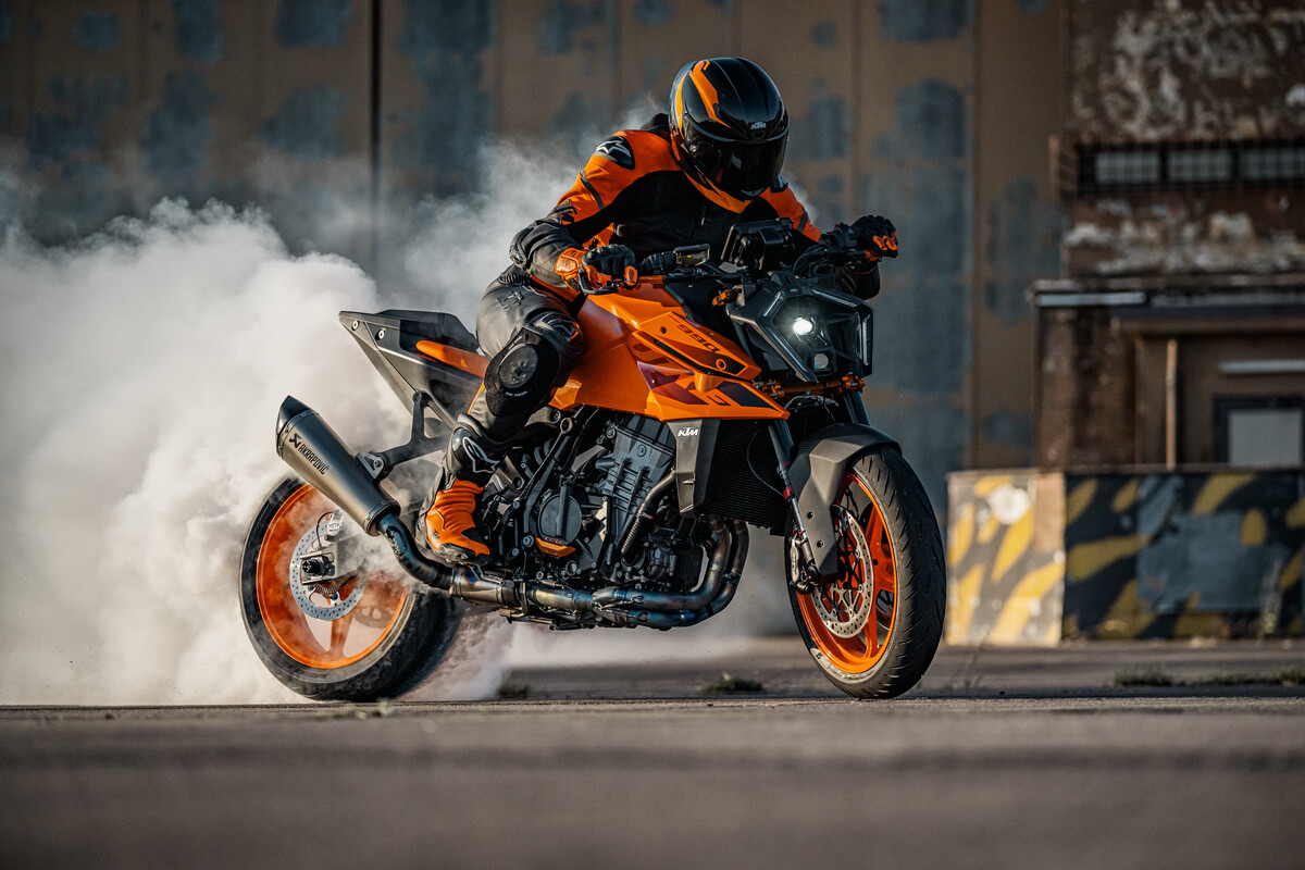 KTM 990 Duke 2024